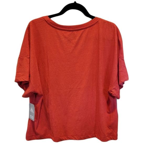 Minnie Holiday Short Sleeve Top Large NWT - Picture 2 of 5